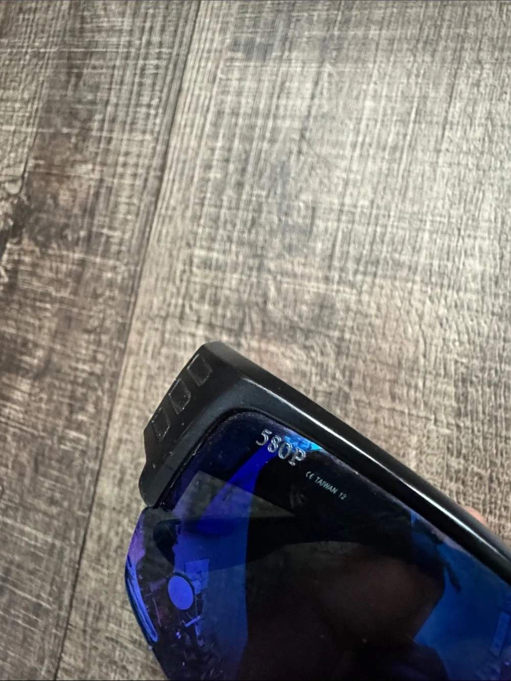 Costa Del Mar Hatch Men's Black Frame Polarized Blue Mirrored Sunglasses